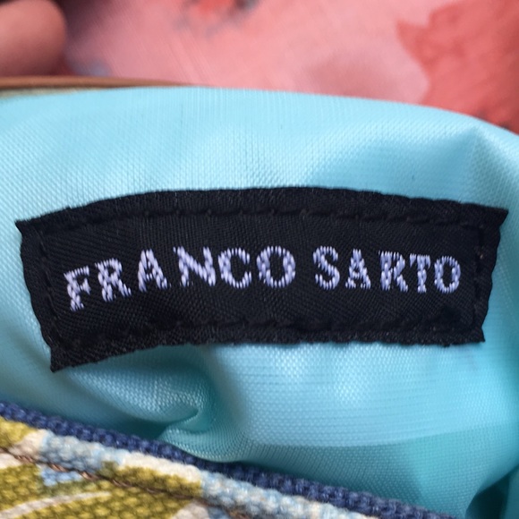 Sunflower Canvas Crossbody Bag by Franco Sartre - Picture 9 of 11